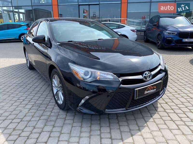Toyota Camry 2015