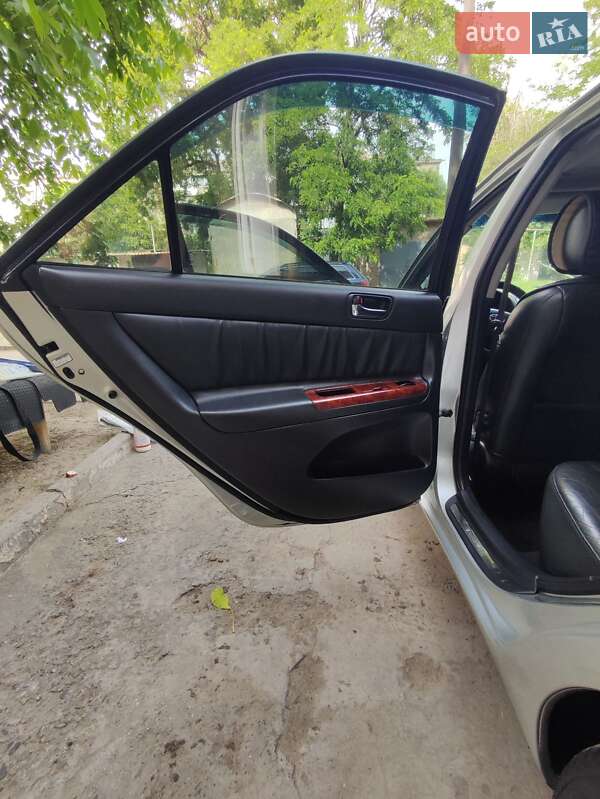 Седан Toyota Camry 2003 в Рені