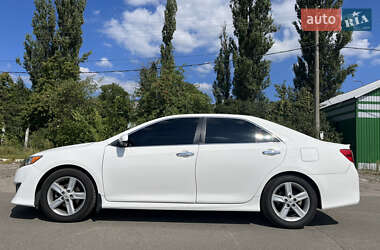 Седан Toyota Camry 2012 в 