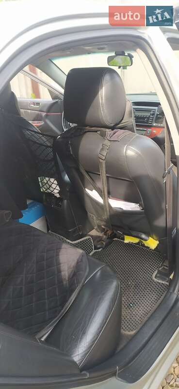 Седан Toyota Camry 2003 в Харькове