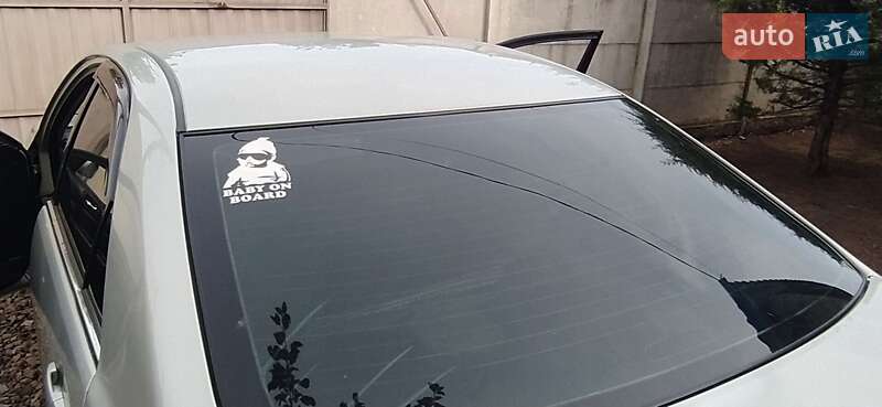 Седан Toyota Camry 2003 в Харькове