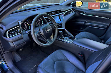 Седан Toyota Camry 2017 в 