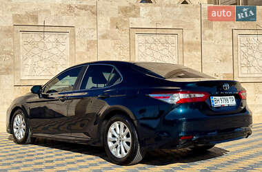 Седан Toyota Camry 2017 в 