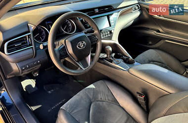 Седан Toyota Camry 2017 в 