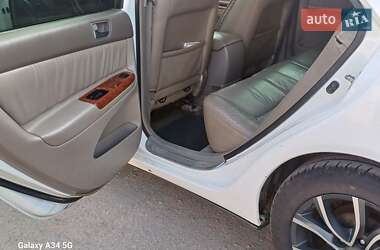 Седан Toyota Camry 2004 в 