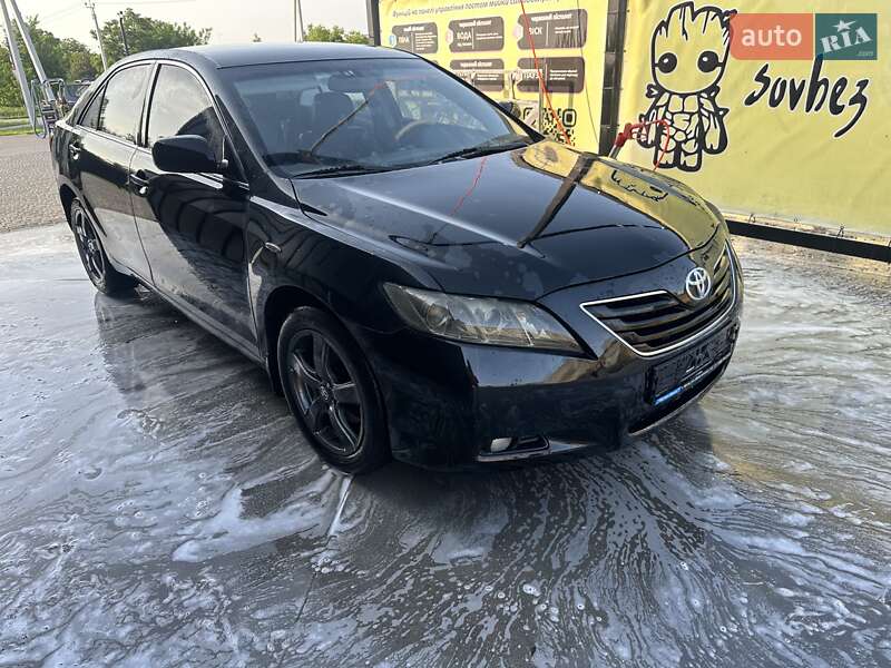 Седан Toyota Camry 2008 в Києві