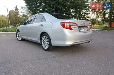 Седан Toyota Camry 2012 в 