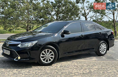 Седан Toyota Camry 2016 в 