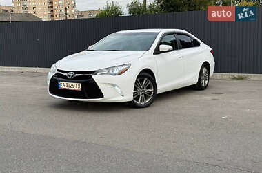 Седан Toyota Camry 2016 в 