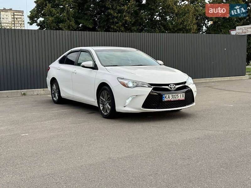 Седан Toyota Camry 2016 в Балаклії
