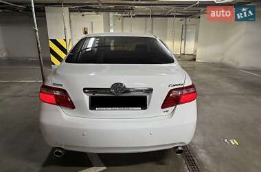 Седан Toyota Camry 2009 в 