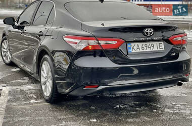 Седан Toyota Camry 2019 в 