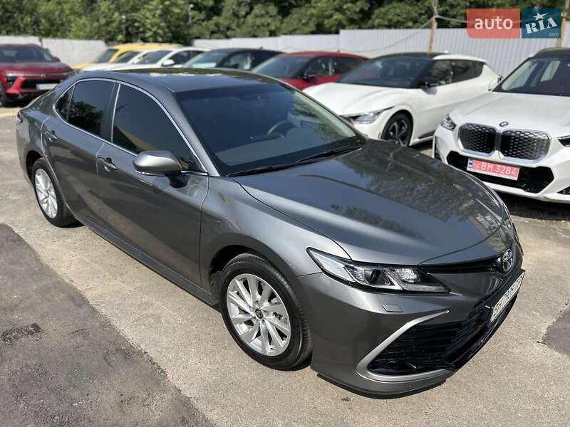 Седан Toyota Camry 2024 в Одесі