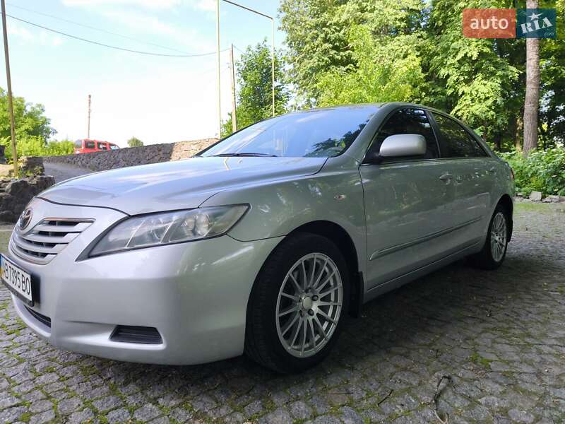 Седан Toyota Camry 2008 в Козятині