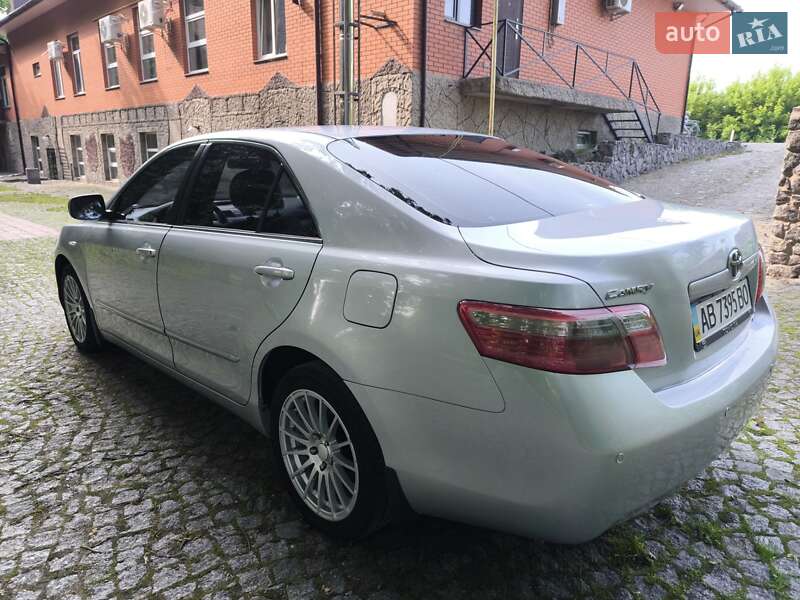 Седан Toyota Camry 2008 в Козятині