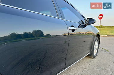 Седан Toyota Camry 2013 в 