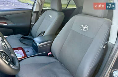 Седан Toyota Camry 2013 в 