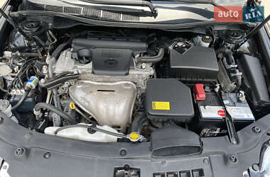 Седан Toyota Camry 2012 в 