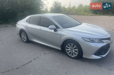 Седан Toyota Camry 2019 в 