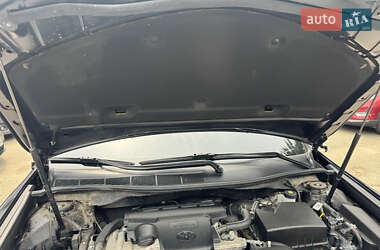 Седан Toyota Camry 2012 в 