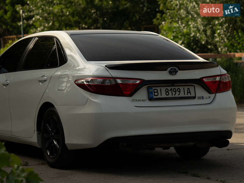 Седан Toyota Camry 2015 в Кременчуці