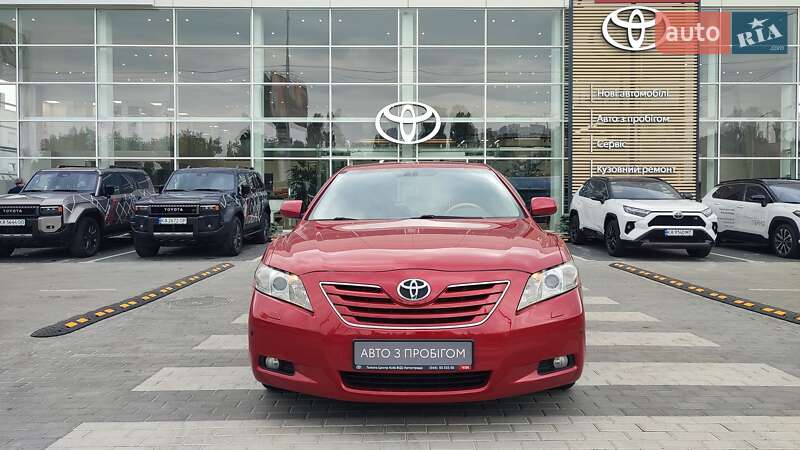 Седан Toyota Camry 2007 в Києві