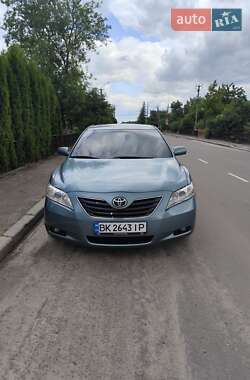 Седан Toyota Camry 2009 в Зорі