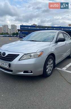 Седан Toyota Camry 2006 в Києві