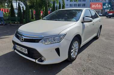Седан Toyota Camry 2017 в Києві