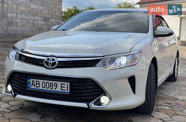 Седан Toyota Camry 2017 в Могилев-Подольске