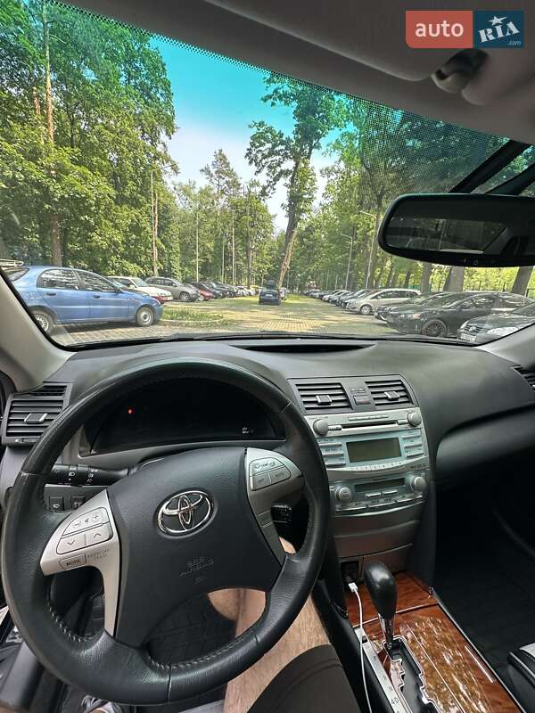Седан Toyota Camry 2008 в Харкові