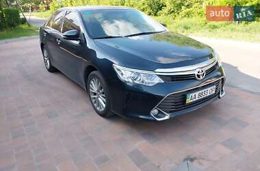Седан Toyota Camry 2015 в 