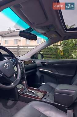 Седан Toyota Camry 2015 в 