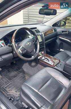 Седан Toyota Camry 2015 в 