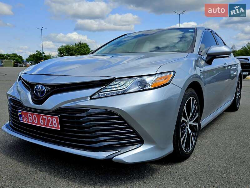 Toyota Camry 2020
