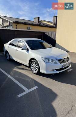 Седан Toyota Camry 2012 в Києві