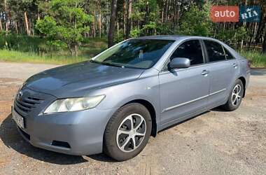 Седан Toyota Camry 2007 в Киеве