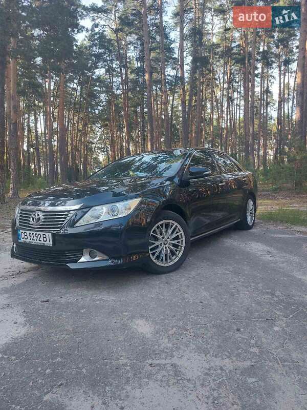 Седан Toyota Camry 2011 в Сновську
