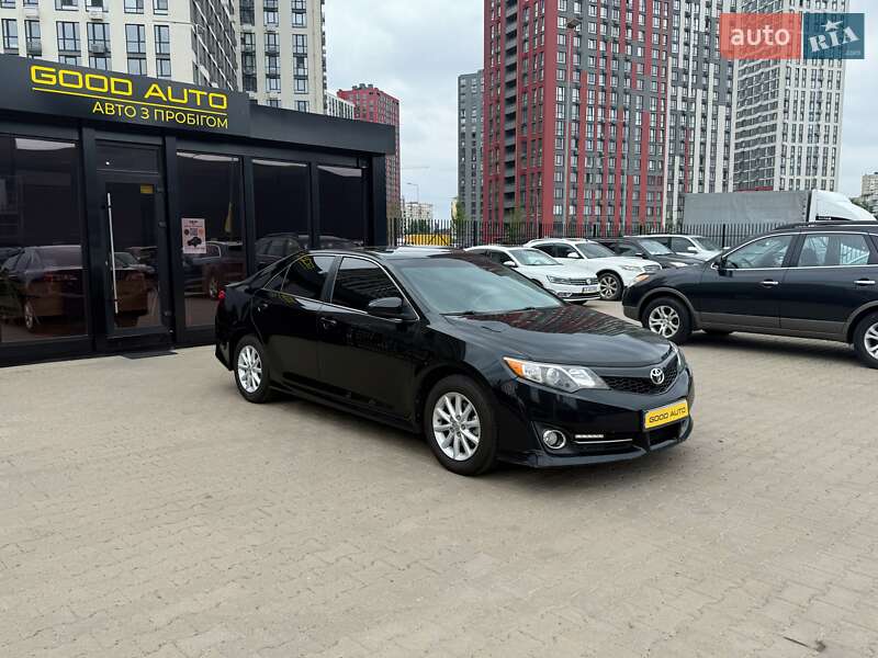 Toyota Camry 2013