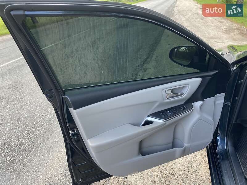 Седан Toyota Camry 2015 в Василькове