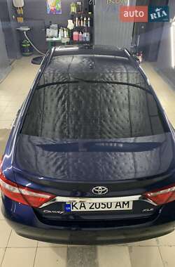 Седан Toyota Camry 2017 в 