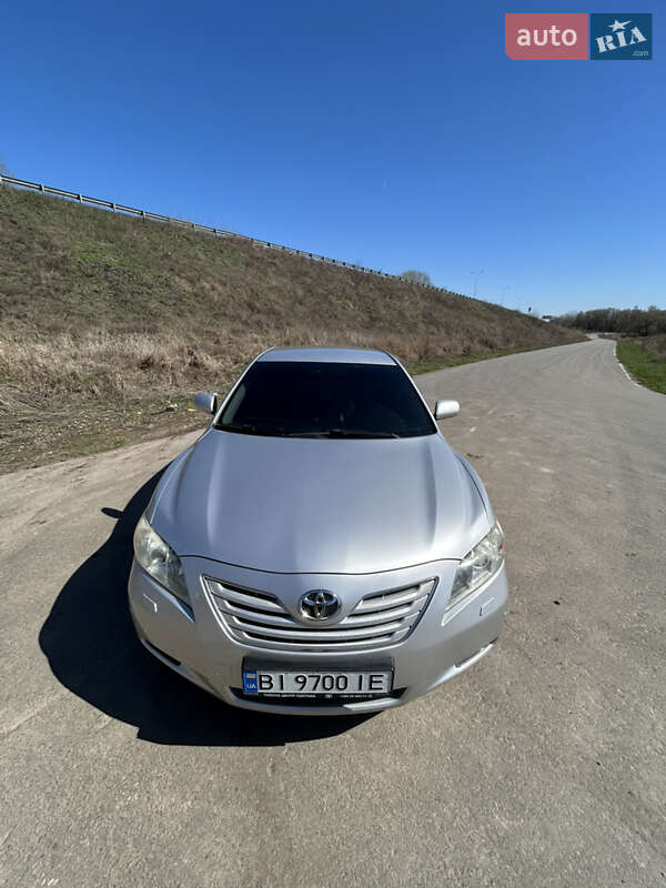 Седан Toyota Camry 2008 в Полтаві