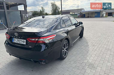Седан Toyota Camry 2018 в 