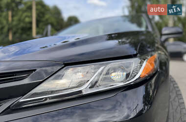 Седан Toyota Camry 2018 в 