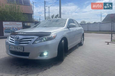 Седан Toyota Camry 2009 в Києві