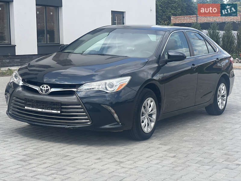 Toyota Camry 2017