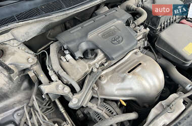 Седан Toyota Camry 2014 в 