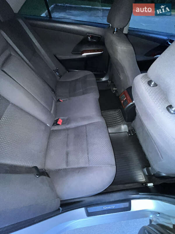 Седан Toyota Camry 2012 в Киеве