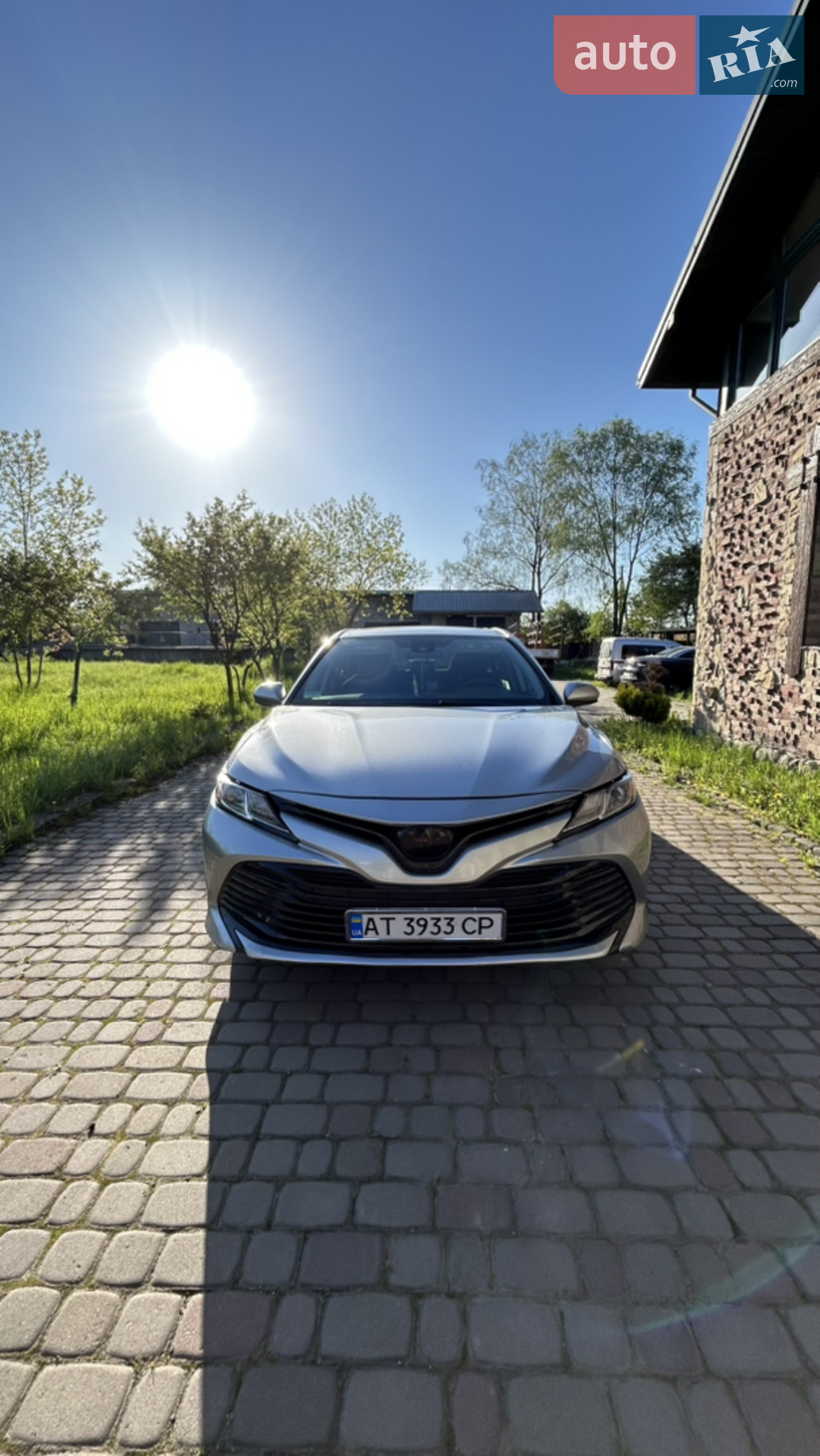 2019 Toyota Camry - мініатюра 3