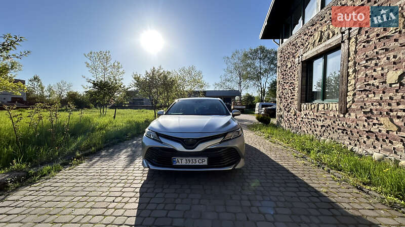 Седан Toyota Camry 2019 в Коломиї